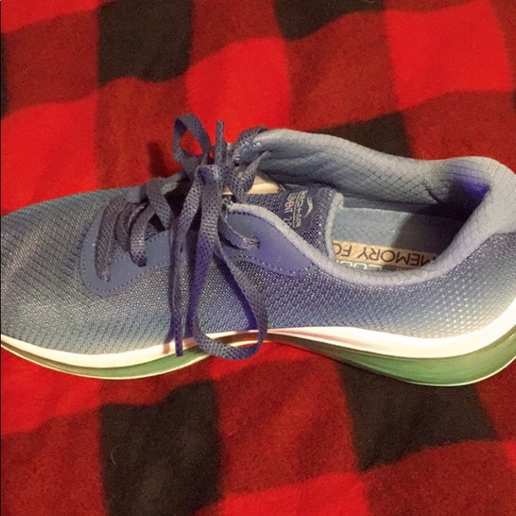 Sketchers air cooled memory foam - Picture 3 of 4